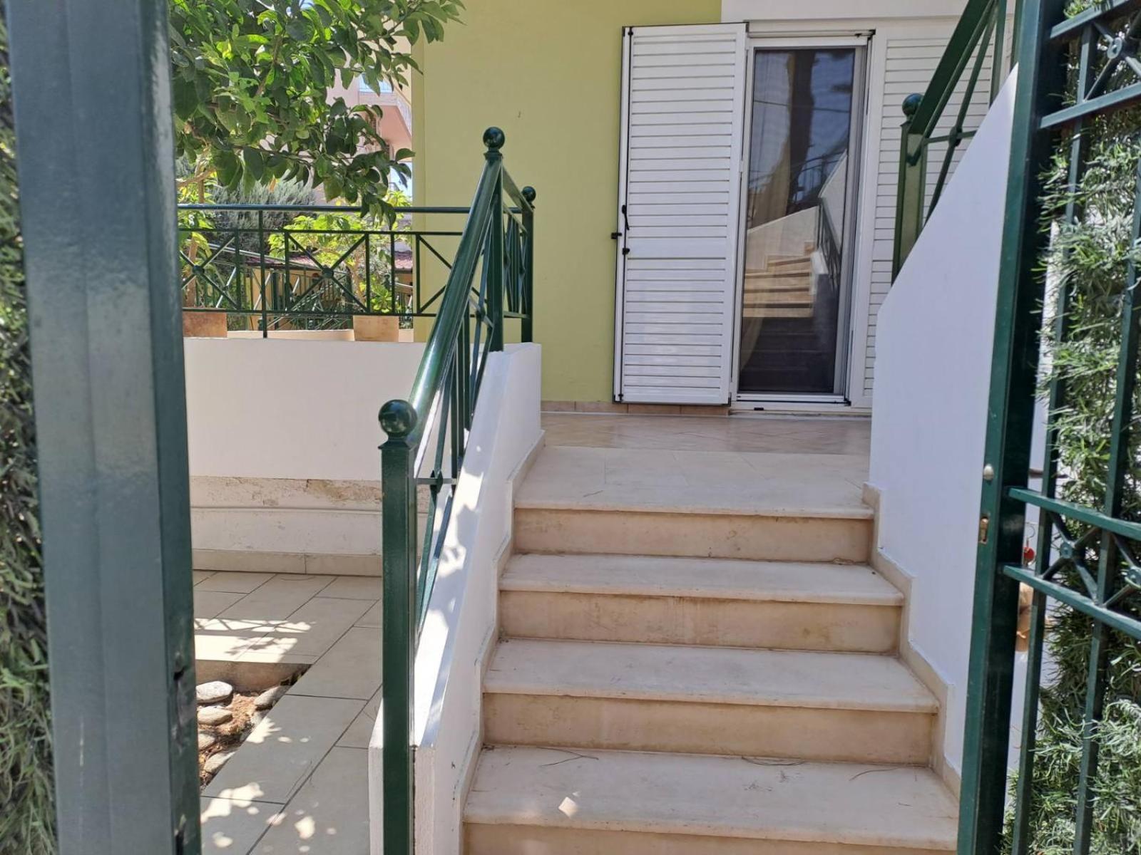 Dimitris Place Near Athens Airport Koropion Exterior photo